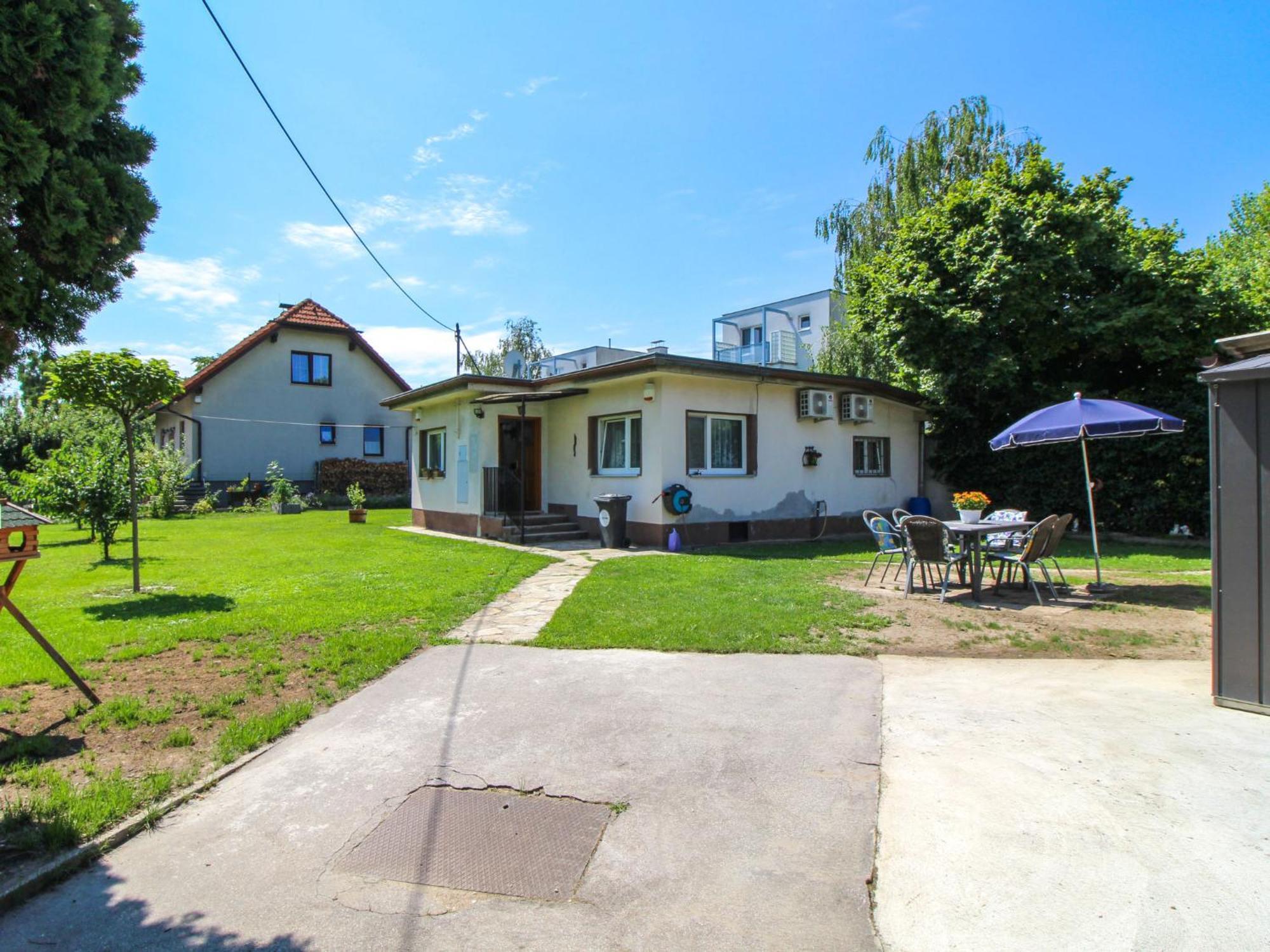 Holiday Home Bungalow Leopoldau By Interhome Vienna Exterior photo
